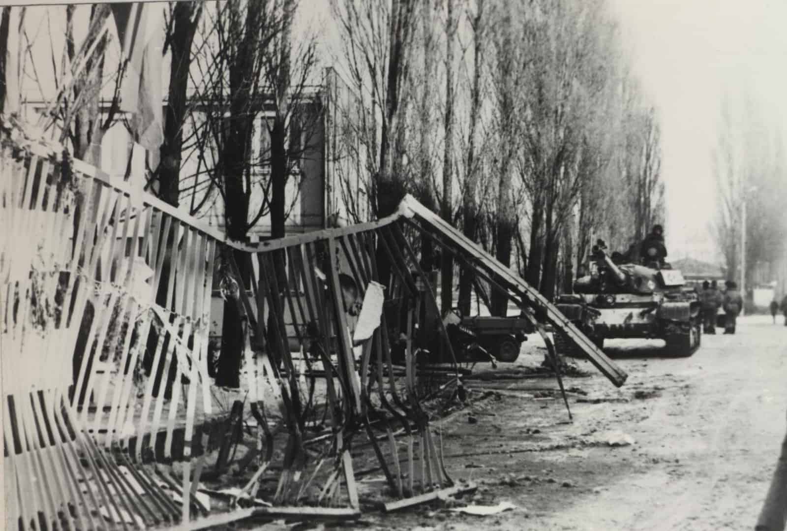 23 Photographs of the Polish Solidarity Movement That Helped Bring About the End of Communism