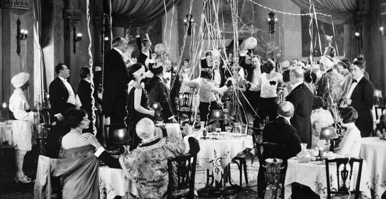 Epic Parties you Wish You Went To: The Roaring 20s in Photos