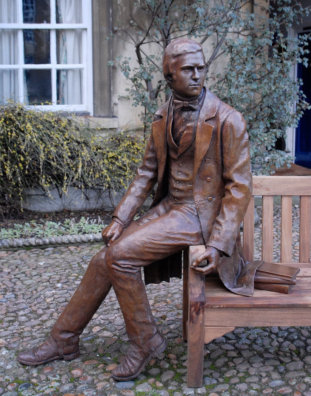 These Historic Figures Should Have Been Famous for their Weird Habits