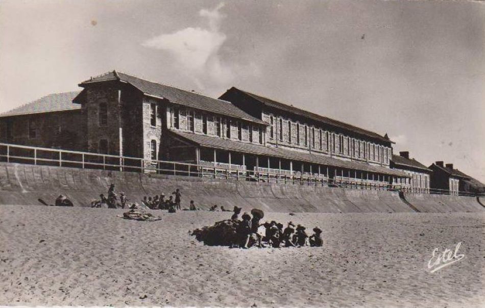 Tuberculosis preventorium, a two-to-three story building along a beach